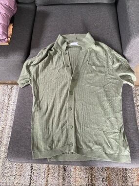 Old Navy Light Olive Green Short Sleeve Button-Front Knit Shirt
